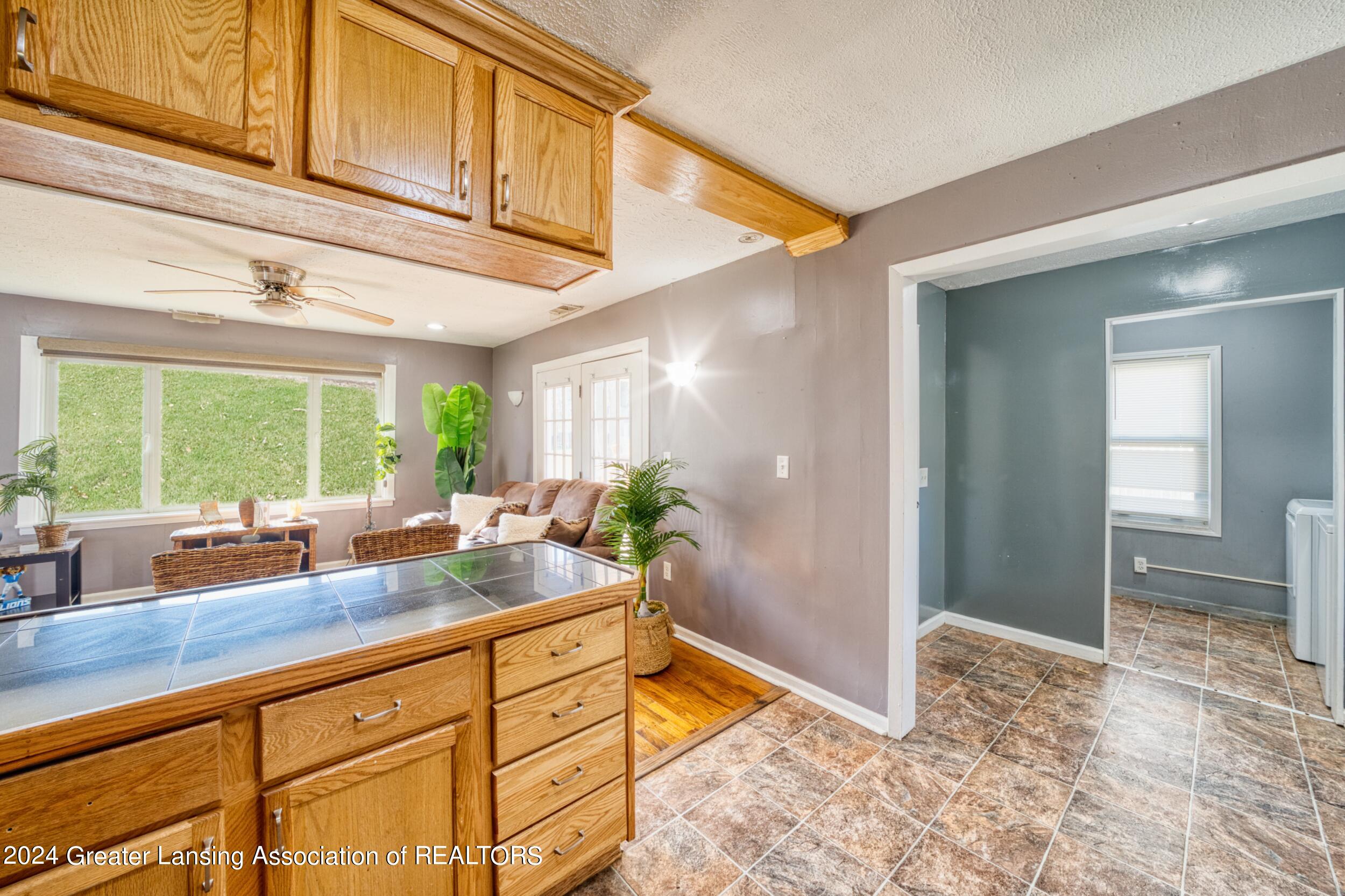 600 Sawyer Road Lansing, MI 48911 - Photo 11 of 19 Kitchen