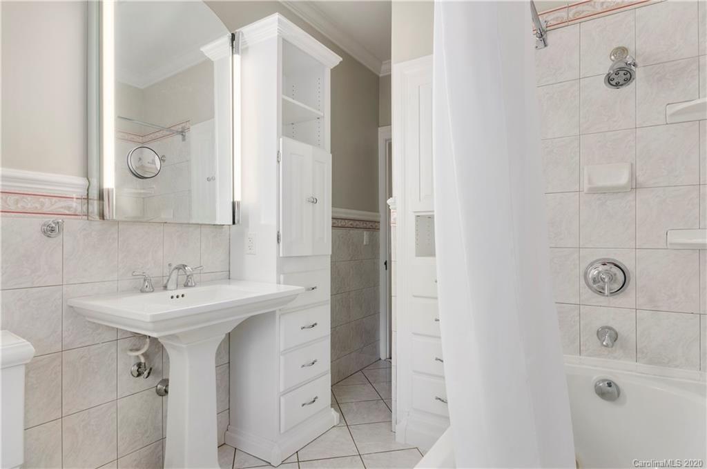 336 Vanderbilt Road Asheville, NC 28803 - Photo 18 of 28 Gallery Image 18