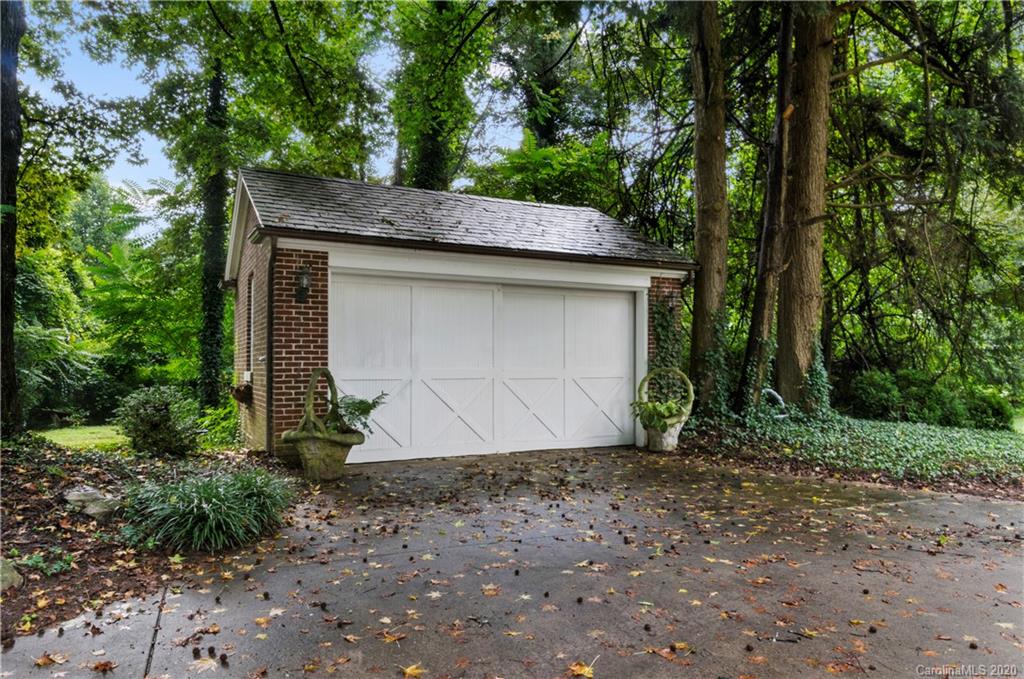 336 Vanderbilt Road Asheville, NC 28803 - Photo 23 of 28 Gallery Image 23