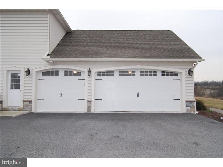 207 Steely Road Sinking Spring, PA 19608 - Photo 25 of 25 Garage