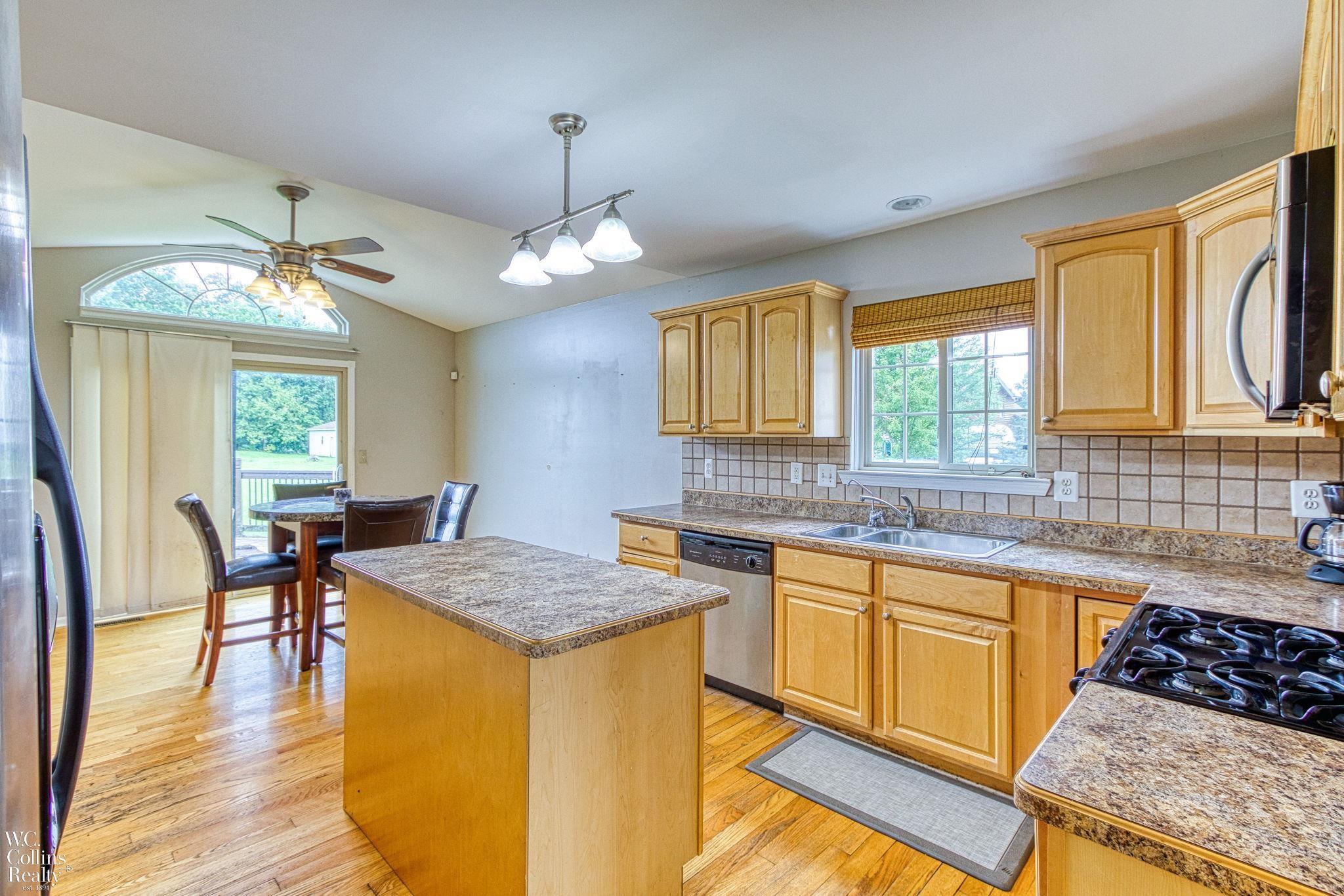 77802 Omo Road Richmond, MI 48062 - Photo 7 of 48
