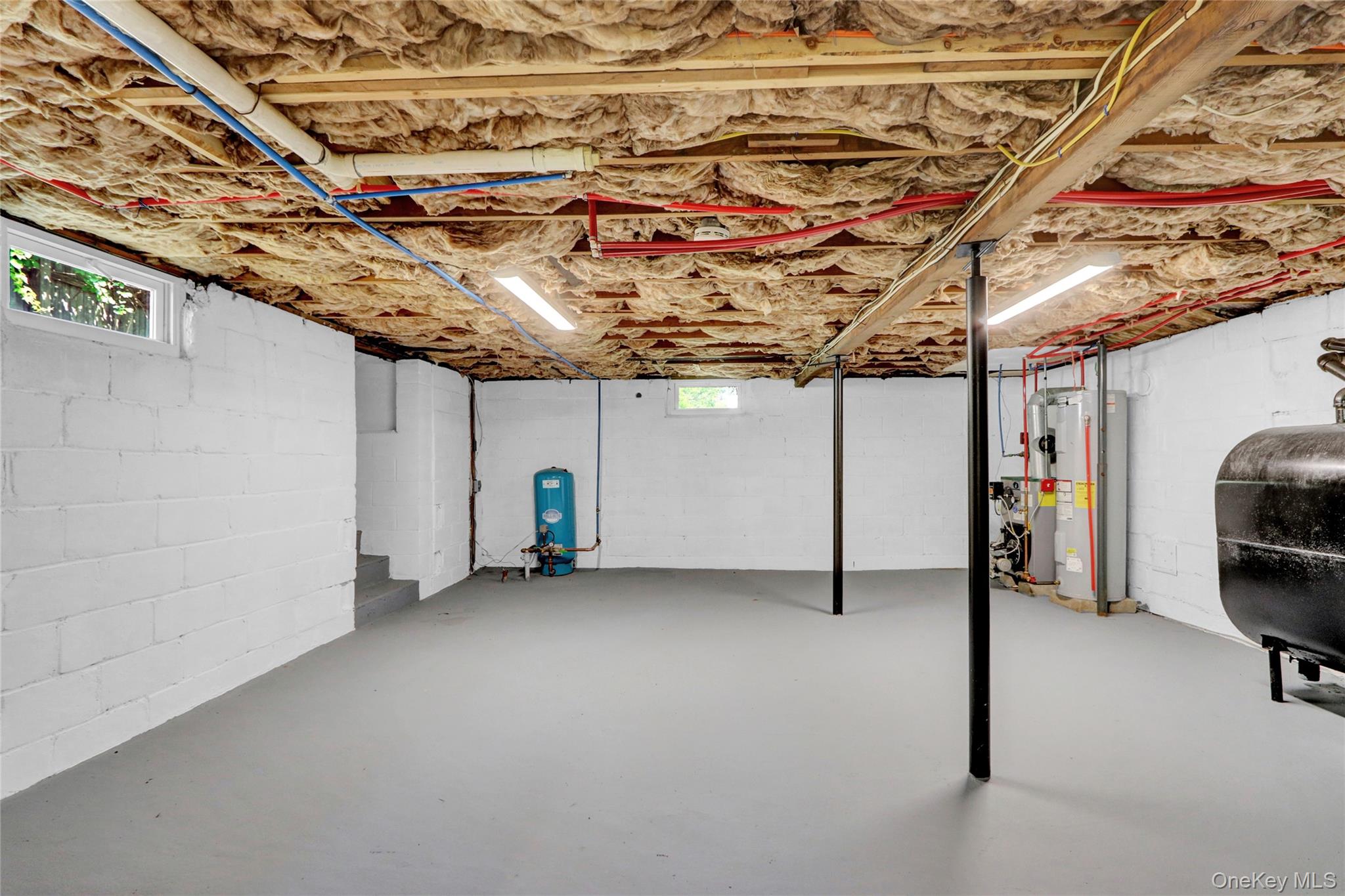 299 South River Road Calverton, NY 11933 - Photo 13 of 18