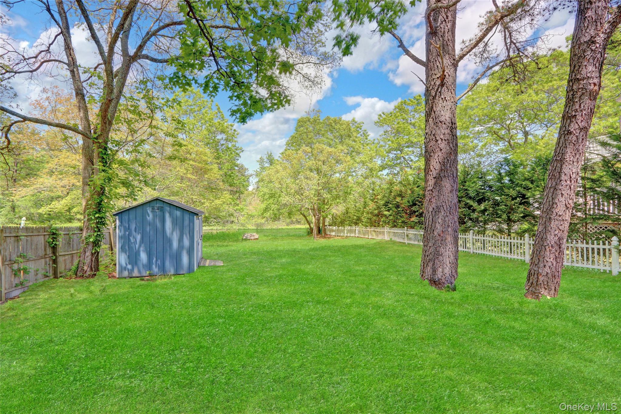 299 South River Road Calverton, NY 11933 - Photo 16 of 18