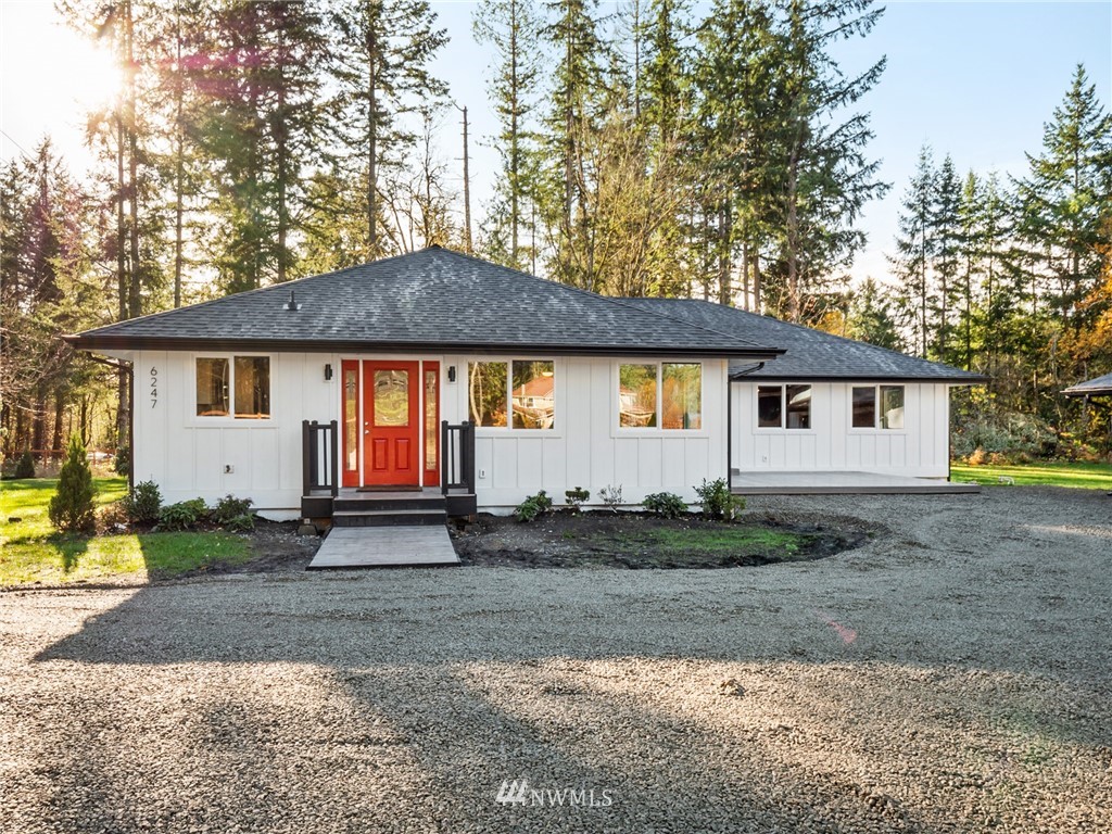 6247 Johnson Point Road Northeast Olympia, WA 98516 - Photo 2 of 35 Gallery Image 2