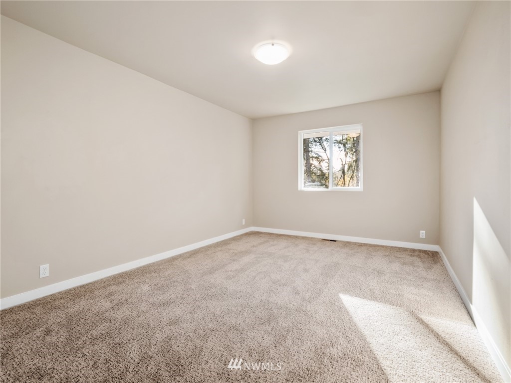 6247 Johnson Point Road Northeast Olympia, WA 98516 - Photo 17 of 35 Gallery Image 17