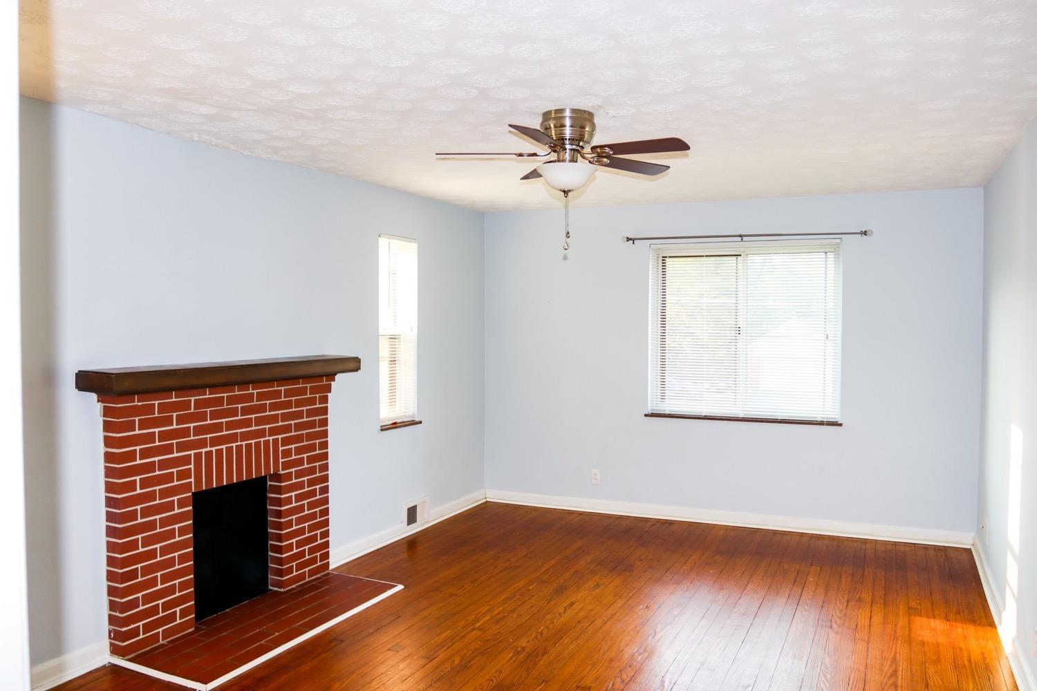 511 West North Bend Road Cincinnati, OH 45224 - Photo 3 of 28