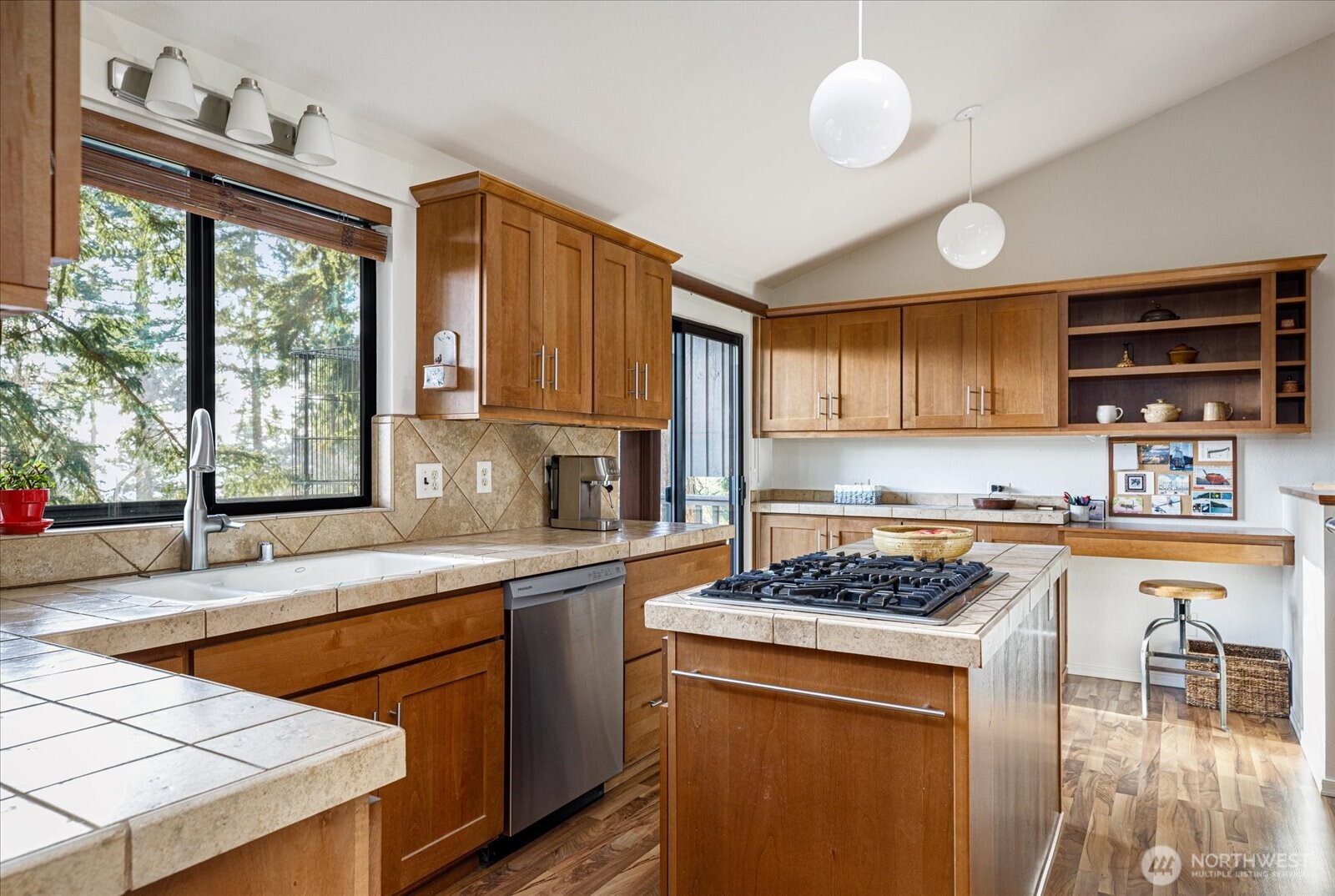 1348 Polnell Road Oak Harbor, WA 98277 - Photo 21 of 39 Gallery Image 21