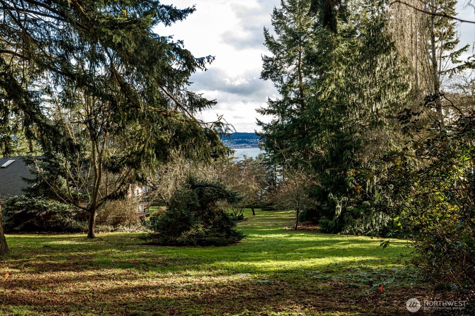 1348 Polnell Road Oak Harbor, WA 98277 - Photo 6 of 39 Gallery Image 6