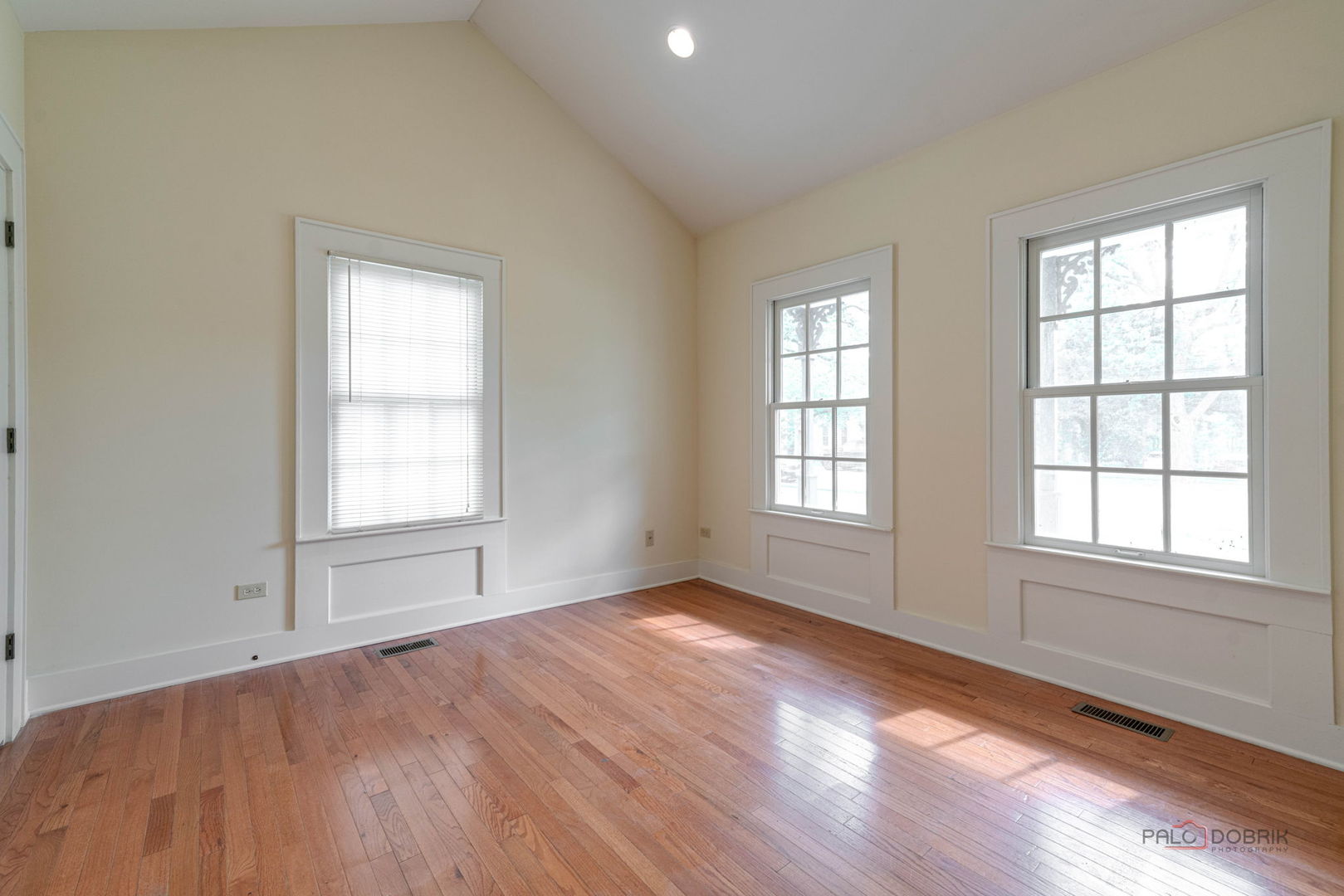 430 North Sheridan Road Waukegan, IL 60085 - Photo 27 of 44