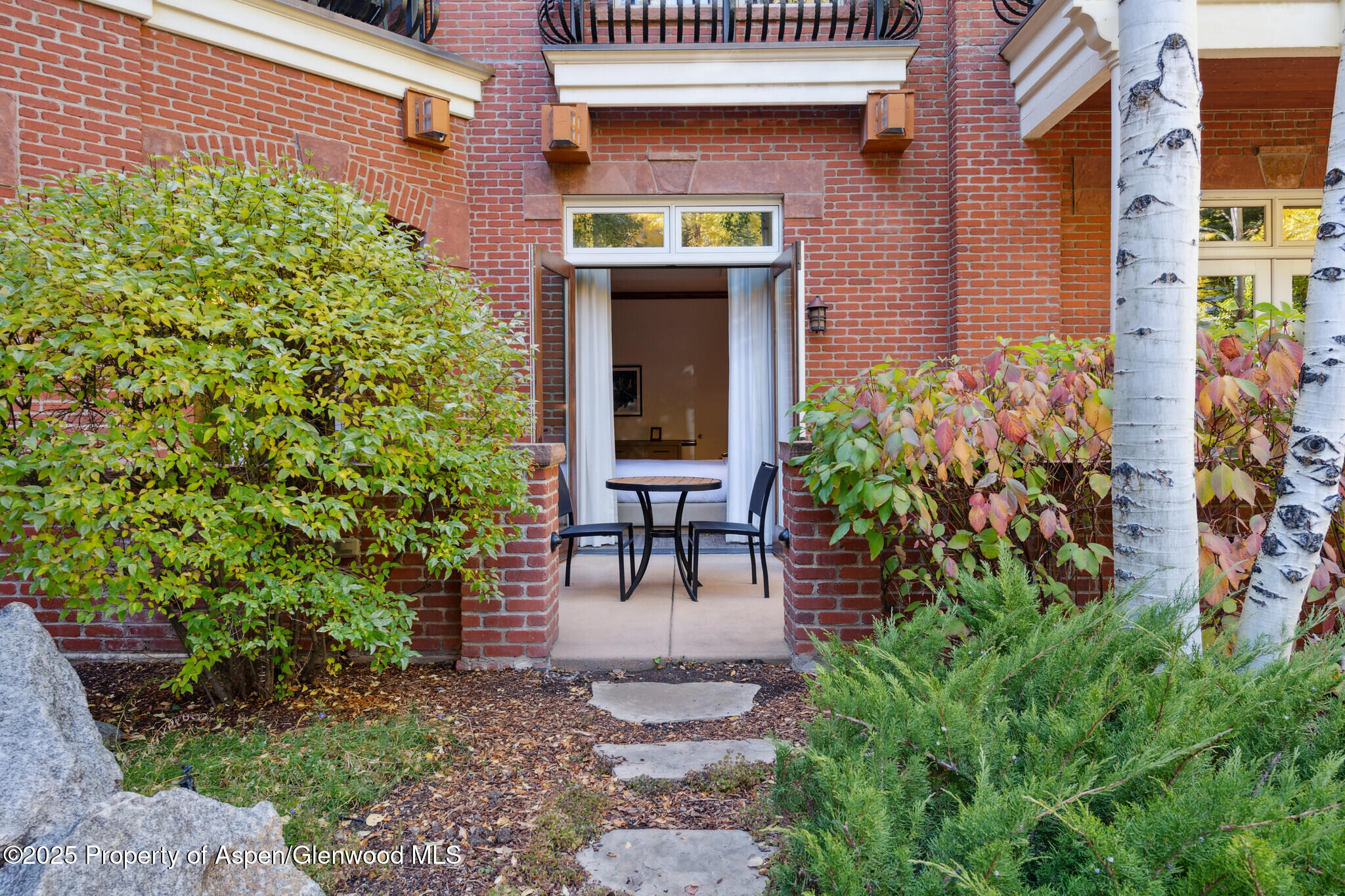 415 East Dean St Unit 4 Week 29 Aspen, CO 81611 - Photo 22 of 30 4AOutdoor