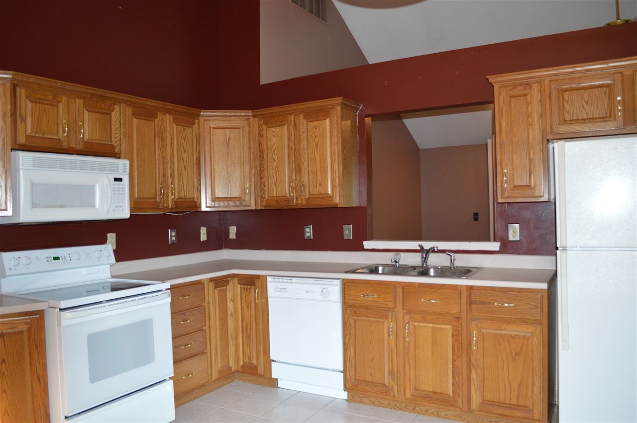 8511 Spring Forest Drive Fort Wayne, IN 46804 - Photo 5 of 15 Gallery Image 5