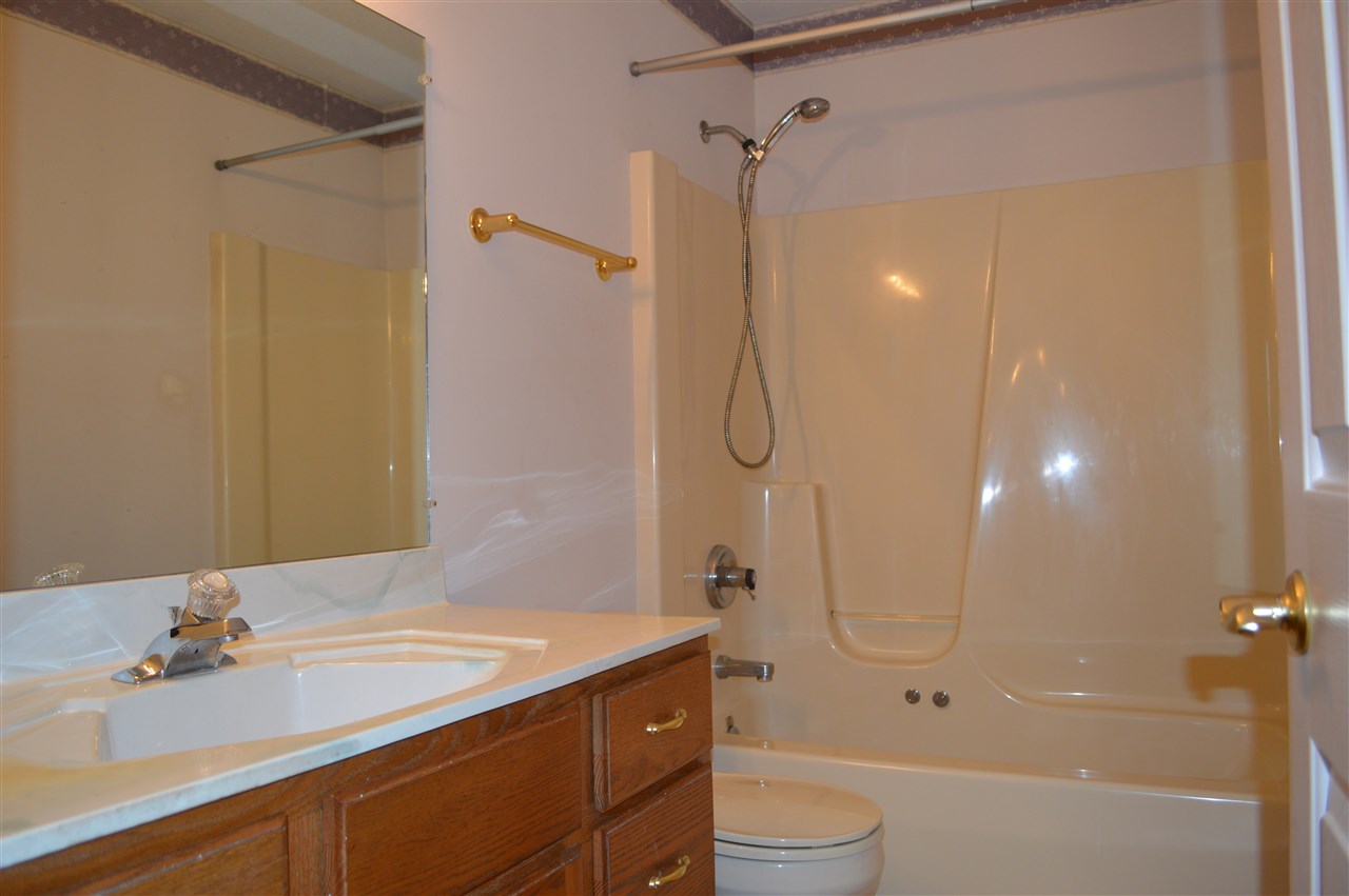 8511 Spring Forest Drive Fort Wayne, IN 46804 - Photo 8 of 15 Gallery Image 8