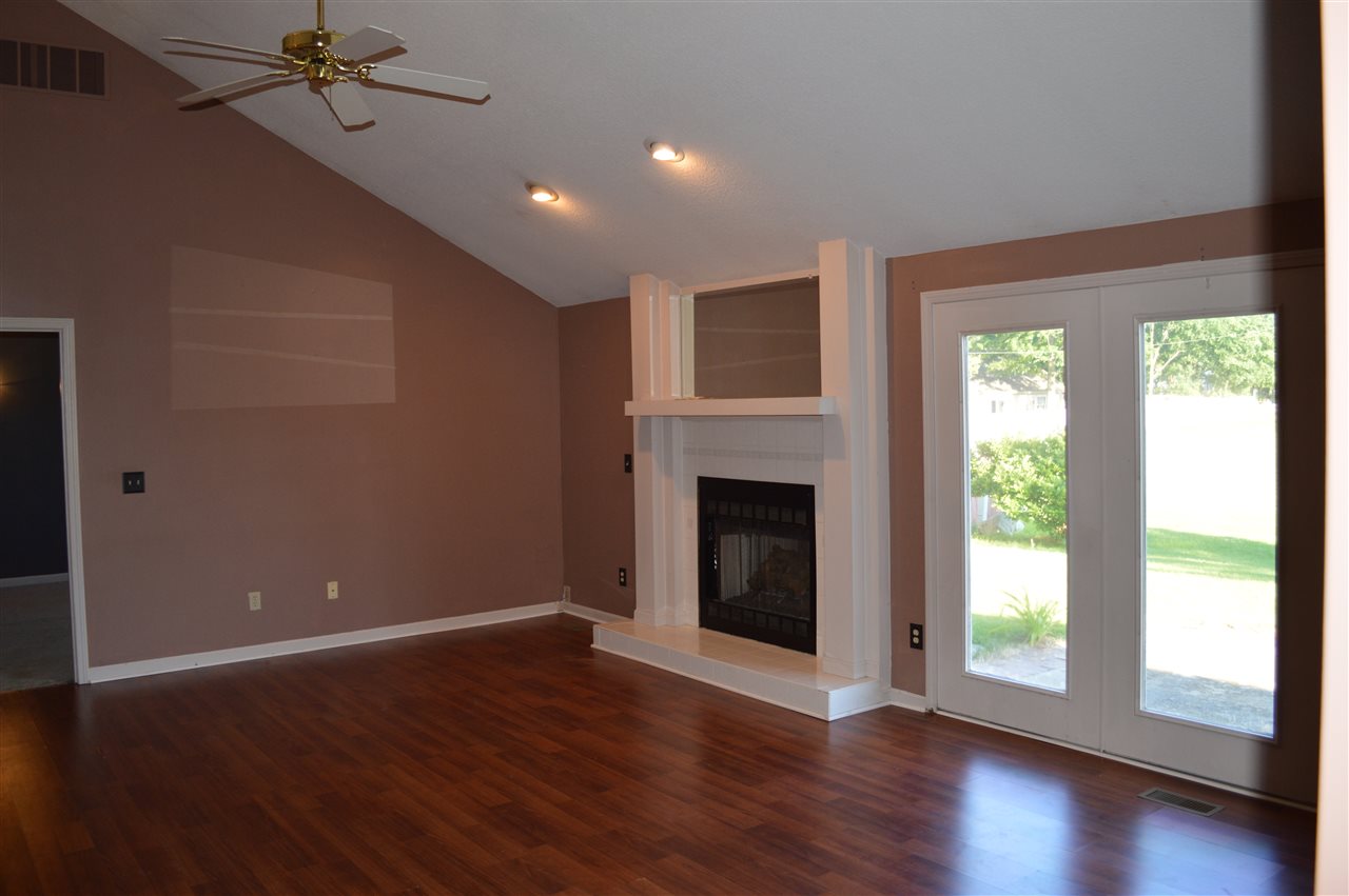 8511 Spring Forest Drive Fort Wayne, IN 46804 - Photo 10 of 15 Gallery Image 10