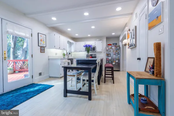 $899,900 | 7806 Worthing Court, Alexandria, VA 22315