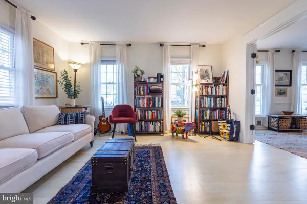 $899,900 | 7806 Worthing Court, Alexandria, VA 22315