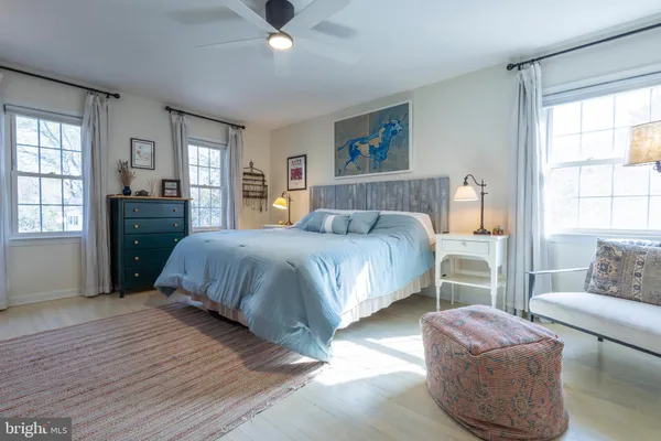 $899,900 | 7806 Worthing Court, Alexandria, VA 22315