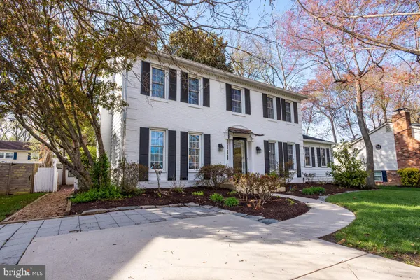 $899,900 | 7806 Worthing Court, Alexandria, VA 22315