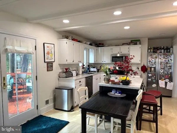 $899,900 | 7806 Worthing Court, Alexandria, VA 22315