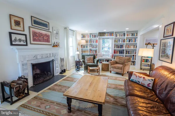 $899,900 | 7806 Worthing Court, Alexandria, VA 22315