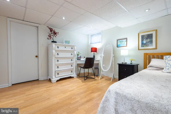 $899,900 | 7806 Worthing Court, Alexandria, VA 22315