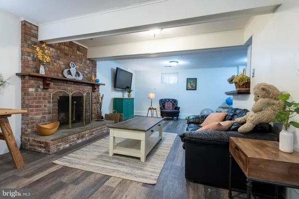 $899,900 | 7806 Worthing Court, Alexandria, VA 22315