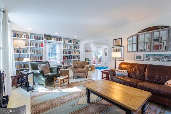 $899,900 | 7806 Worthing Court, Alexandria, VA 22315