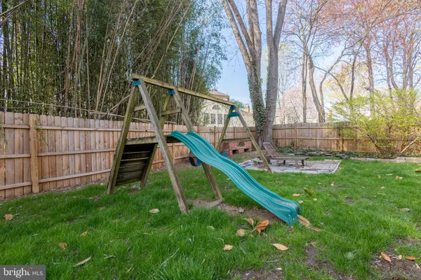 $899,900 | 7806 Worthing Court, Alexandria, VA 22315