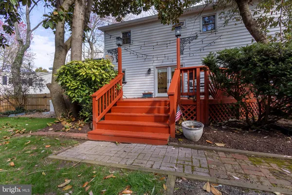 $899,900 | 7806 Worthing Court, Alexandria, VA 22315