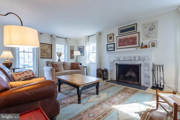 $899,900 | 7806 Worthing Court, Alexandria, VA 22315