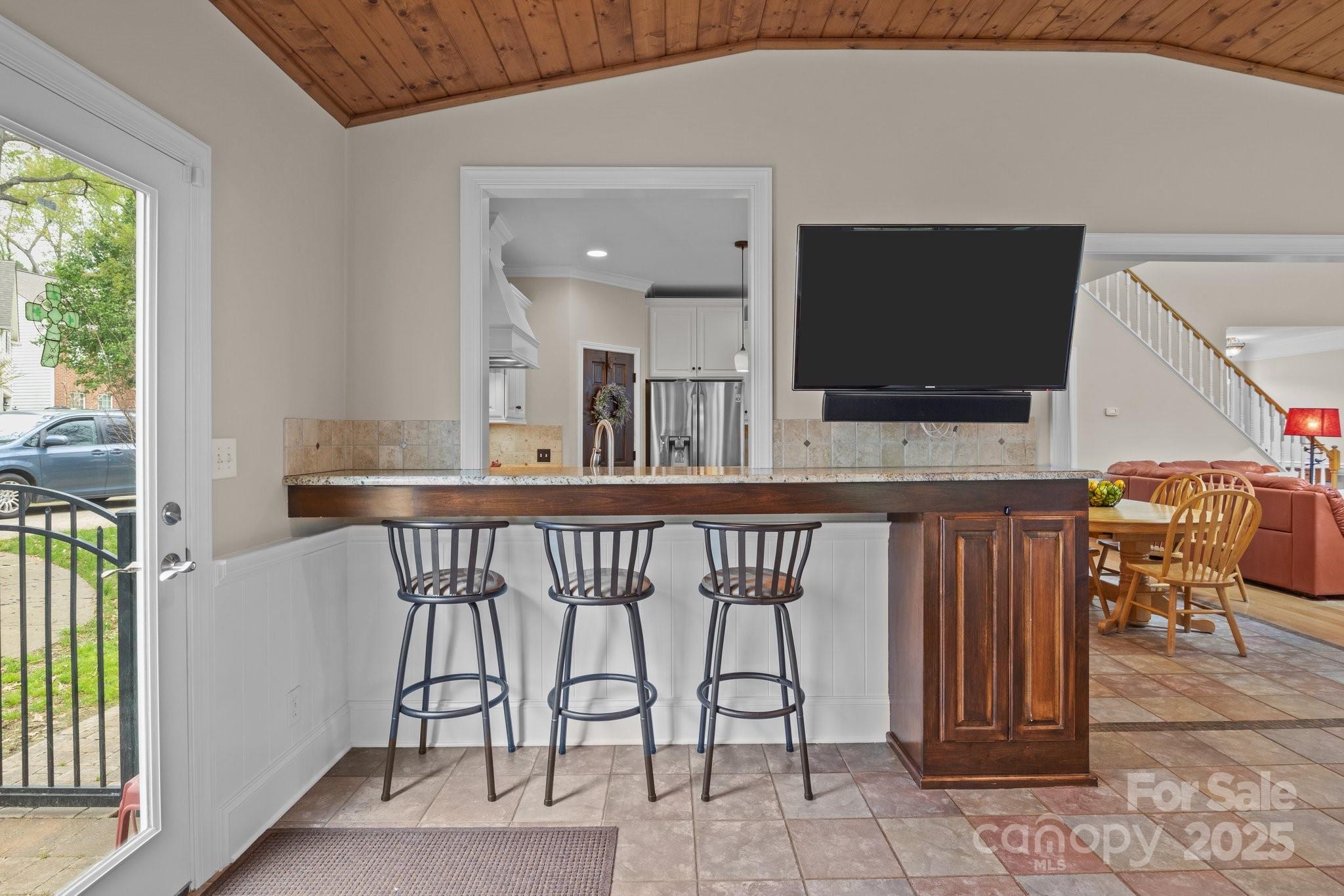 7710 Epping Forest Drive Huntersville, NC 28078 - Photo 14 of 37 a view of a livingroom with furniture