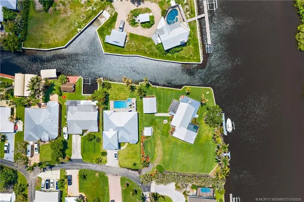 $824,900 | 715 Southwest Rustic Circle, Stuart, FL 34997