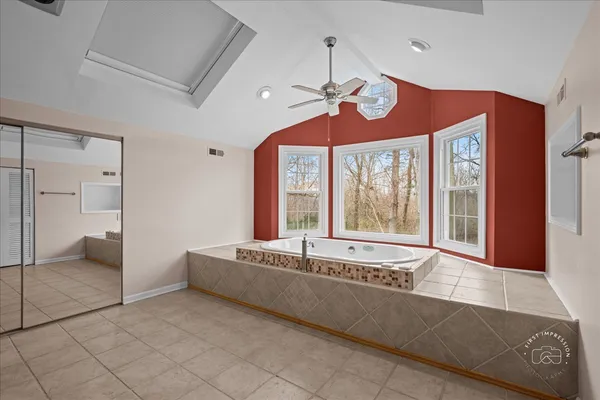 $829,000 | 809 Heatherton Drive, Naperville, IL 60563