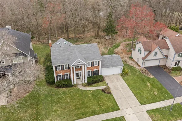 $829,000 | 809 Heatherton Drive, Naperville, IL 60563