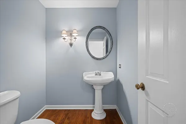 $829,000 | 809 Heatherton Drive, Naperville, IL 60563