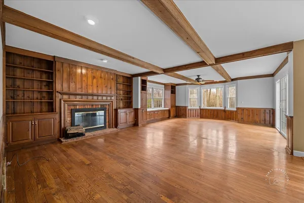$829,000 | 809 Heatherton Drive, Naperville, IL 60563