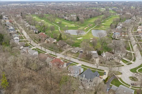 $829,000 | 809 Heatherton Drive, Naperville, IL 60563