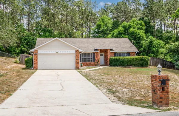 $285,000 | 1305 Jefferyscot Court, Crestview, FL 32536