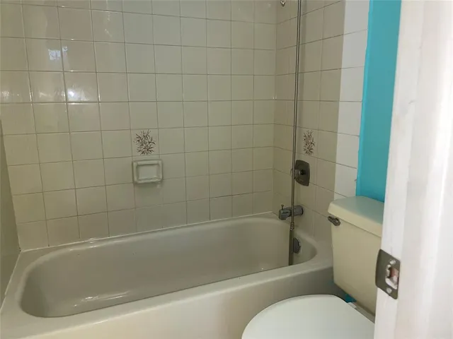 $2,000 | 1101 Southwest 122nd Avenue, Unit 415, Miami, FL 33184