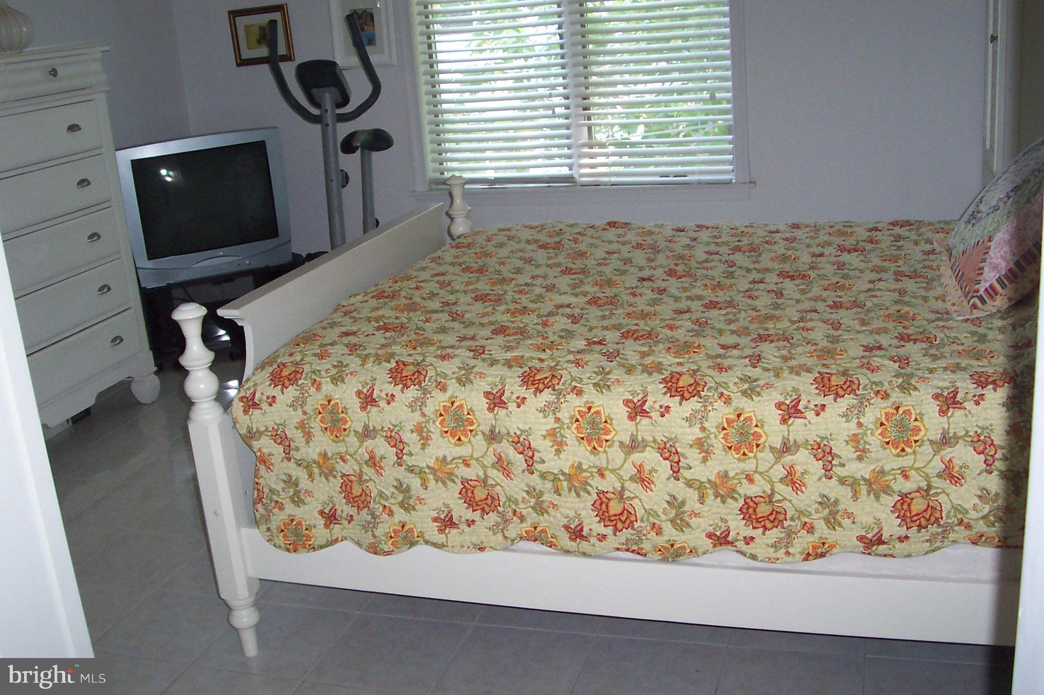 445 Pleasanton Road, Unit C23 Westminster, MD 21157 - Photo 18 of 21 Bedroom (Master)