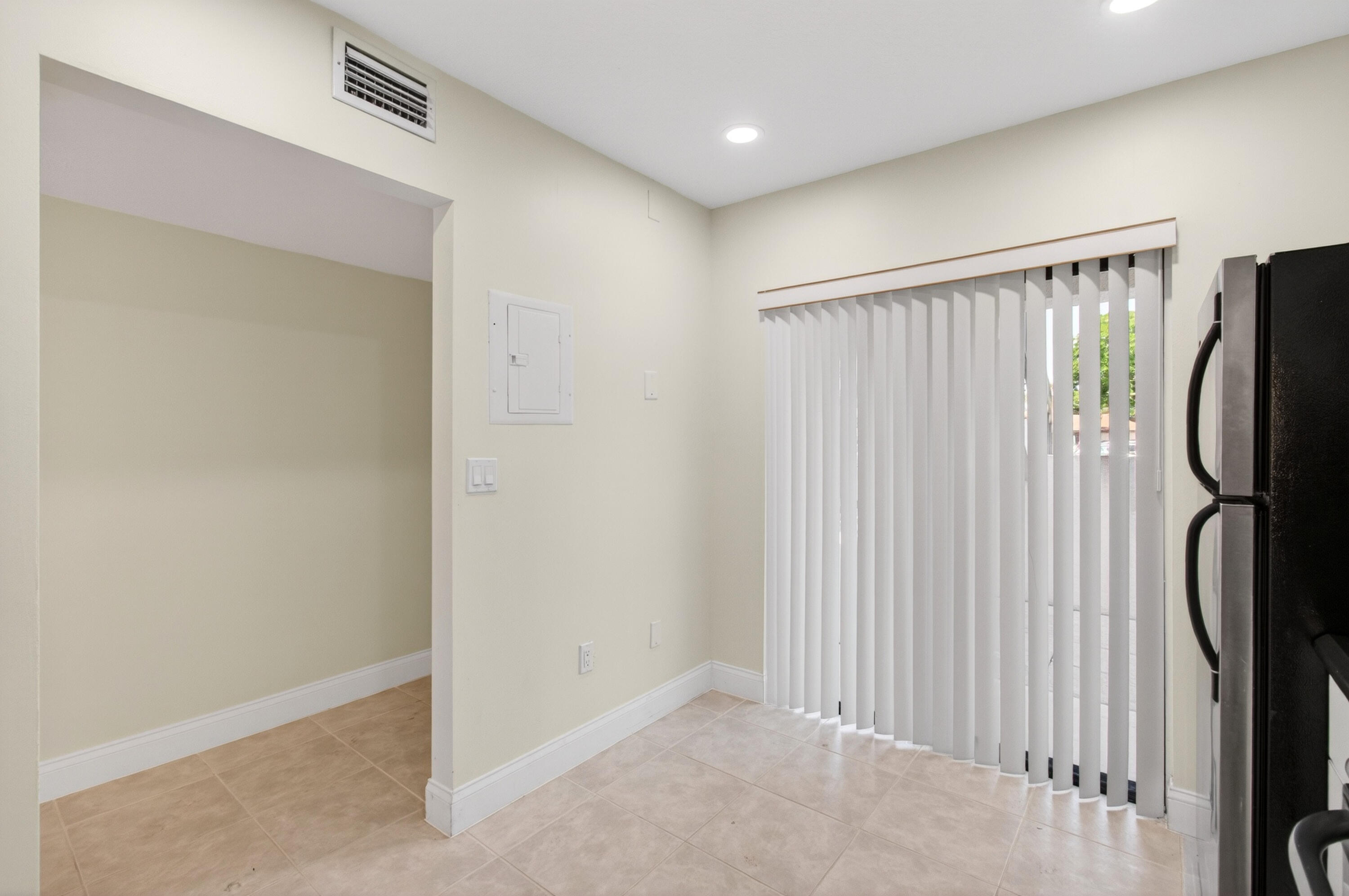 351 Club Circle, Unit 101 Boca Raton, FL 33487 - Photo 32 of 55 32-print-DSC_8930