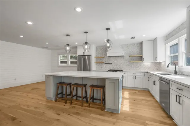 $695,000 | 2243 Trescott Drive, Tallahassee, FL 32308