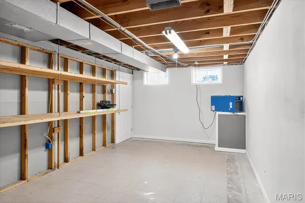 $2,350 | 354 Burncoate Drive, Oakville, MO 63129