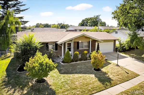 $2,350 | 354 Burncoate Drive, Oakville, MO 63129