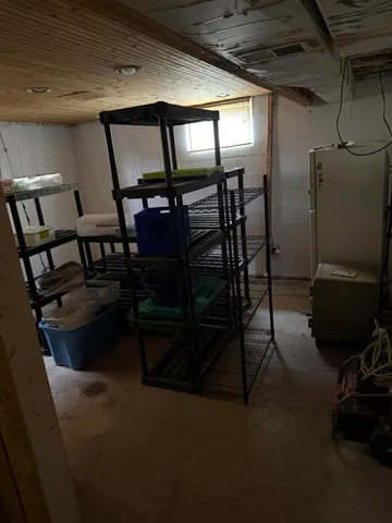 $299,900 | 305 West 35th Avenue, Griffith, IN 46319