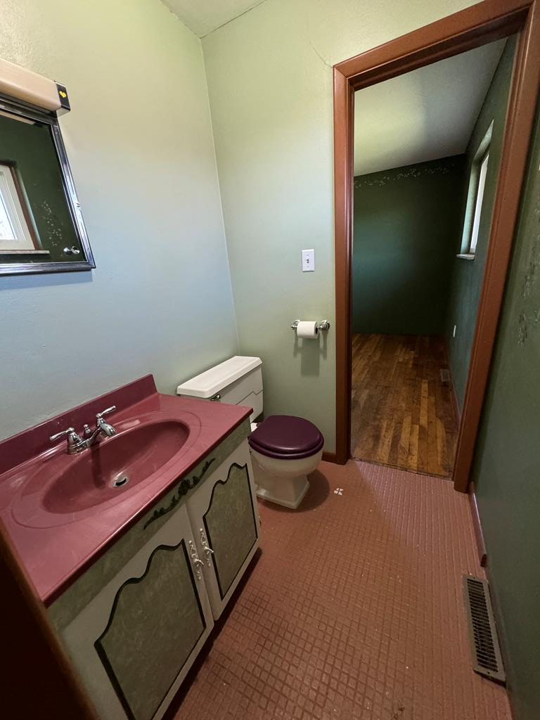 11797 Thompson Road Huntingdon, PA 16652 - Photo 37 of 60 1/2 bath