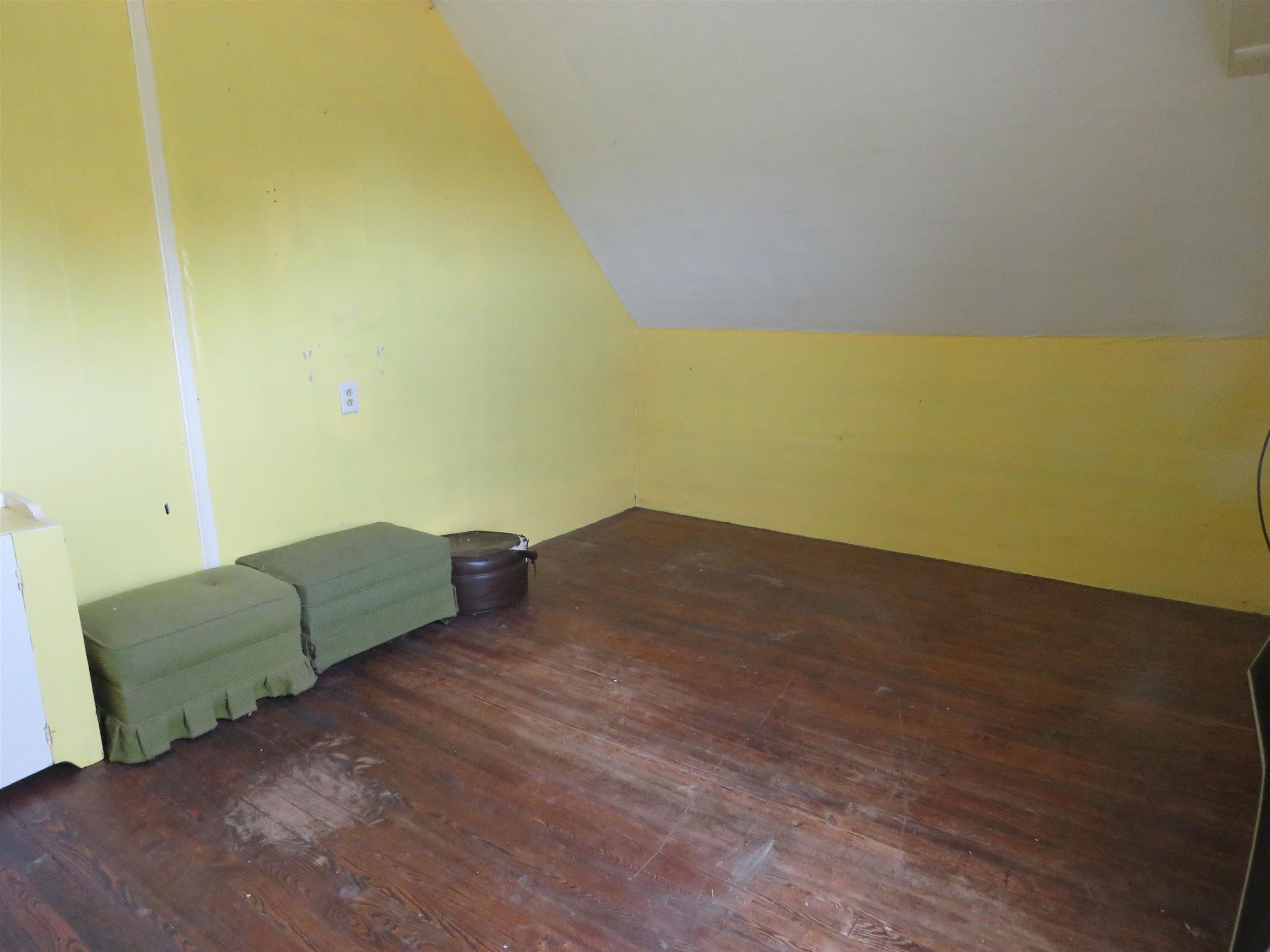 10603 South 41 Road Cadillac, MI 49601 - Photo 5 of 26 1902343-4.JPG