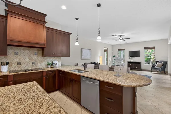 $825,000 | 1607 Abyss Drive, Odessa, FL 33556