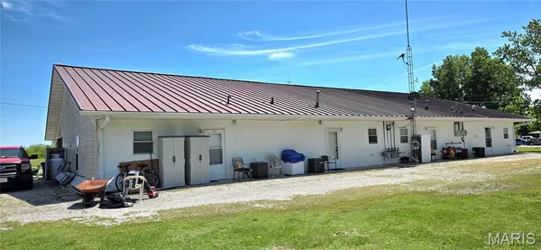 $425,000 | 100 North State Street, Ellis Grove, IL 62241