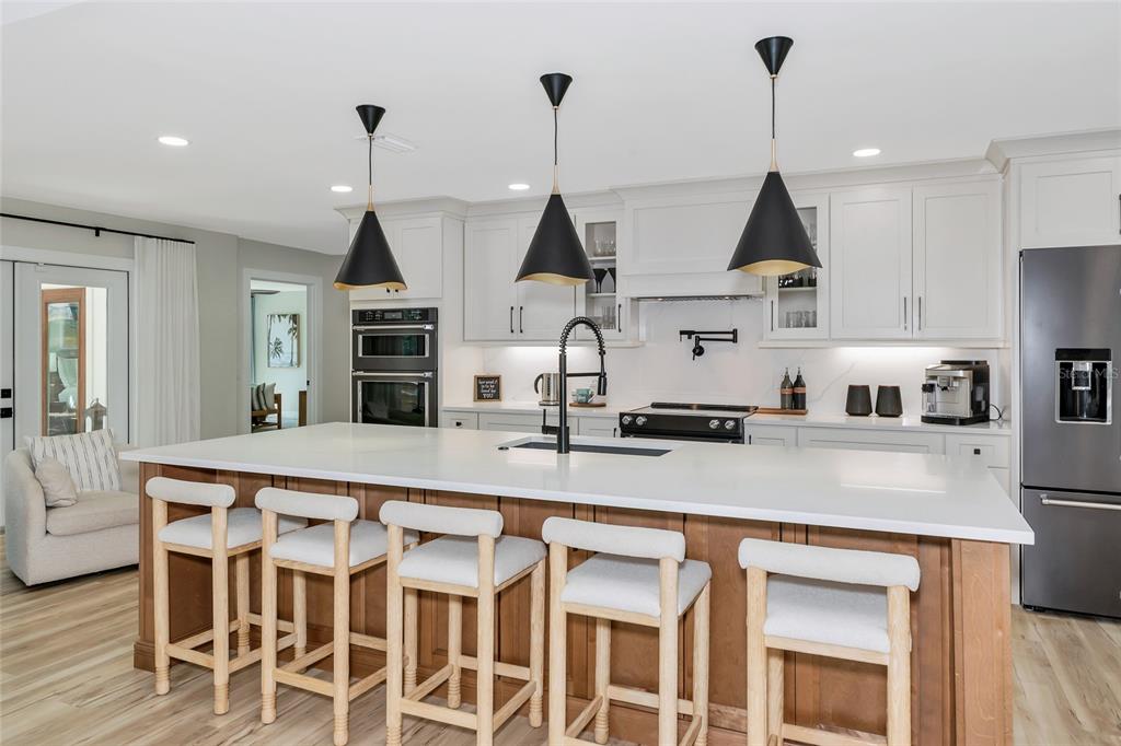 1208 Oak Hammock Road Sarasota, FL 34240 - Photo 17 of 83