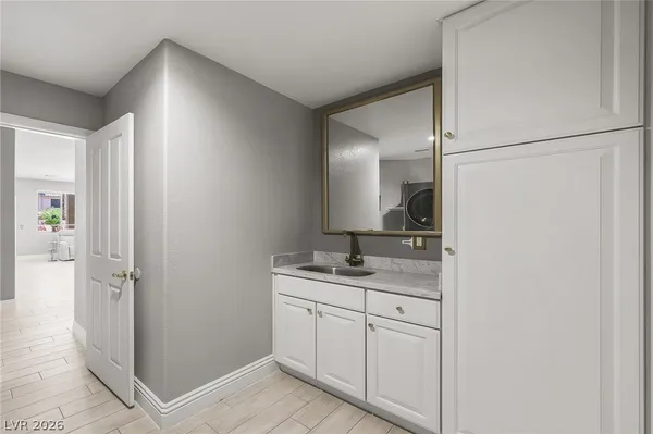 $949,000 | 453 Mountain Villa Drive, Las Vegas, NV 89110